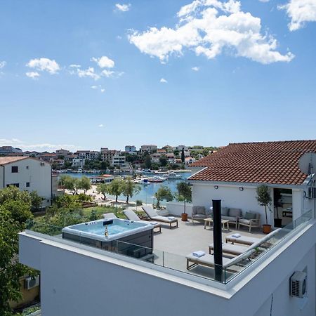 Villa Rozana - Beachfront Wellness Retreat Seget Vranjica Extérieur photo