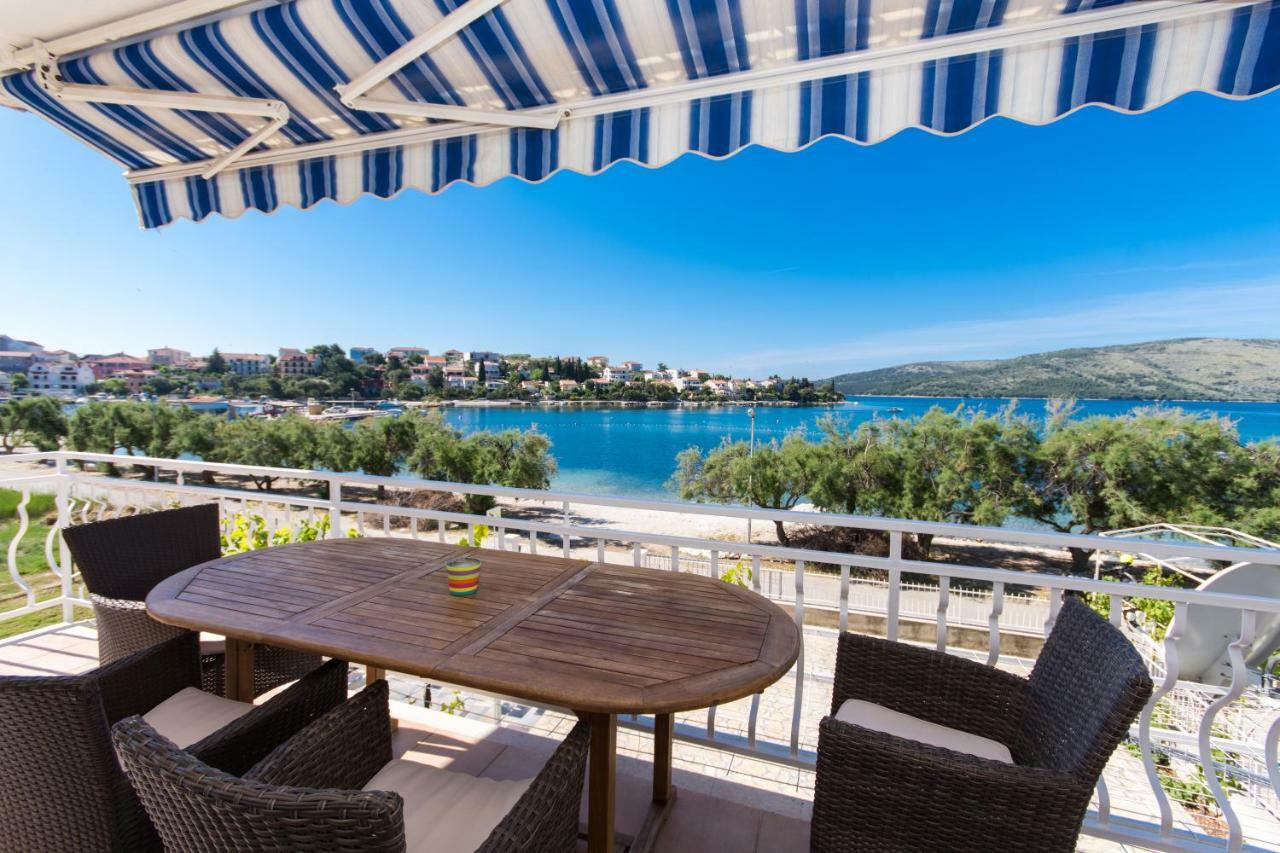 Villa Rozana - Beachfront Wellness Retreat Seget Vranjica Chambre photo