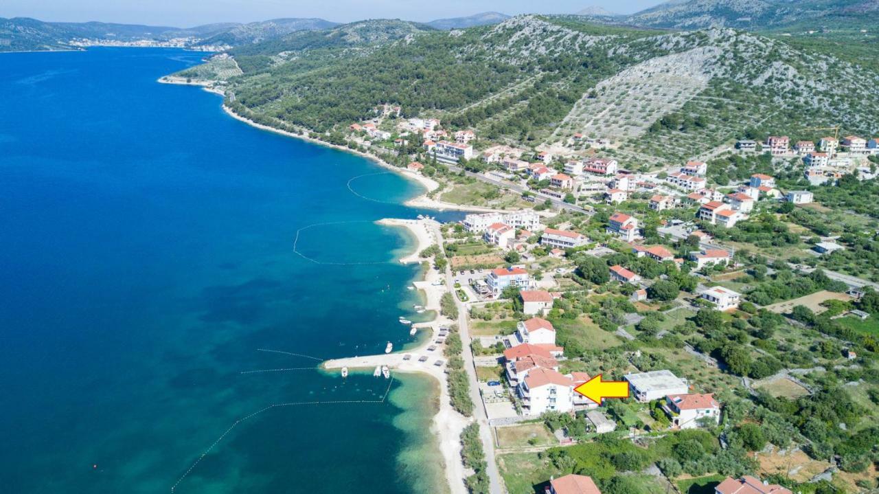 Villa Rozana - Beachfront Wellness Retreat Seget Vranjica Extérieur photo