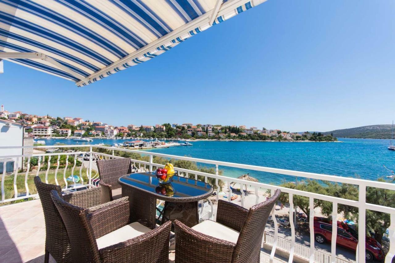 Villa Rozana - Beachfront Wellness Retreat Seget Vranjica Extérieur photo
